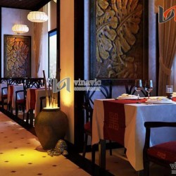 Xem mẫu thiết kế nhà hàng trang trọng đẹp lung linh NH02