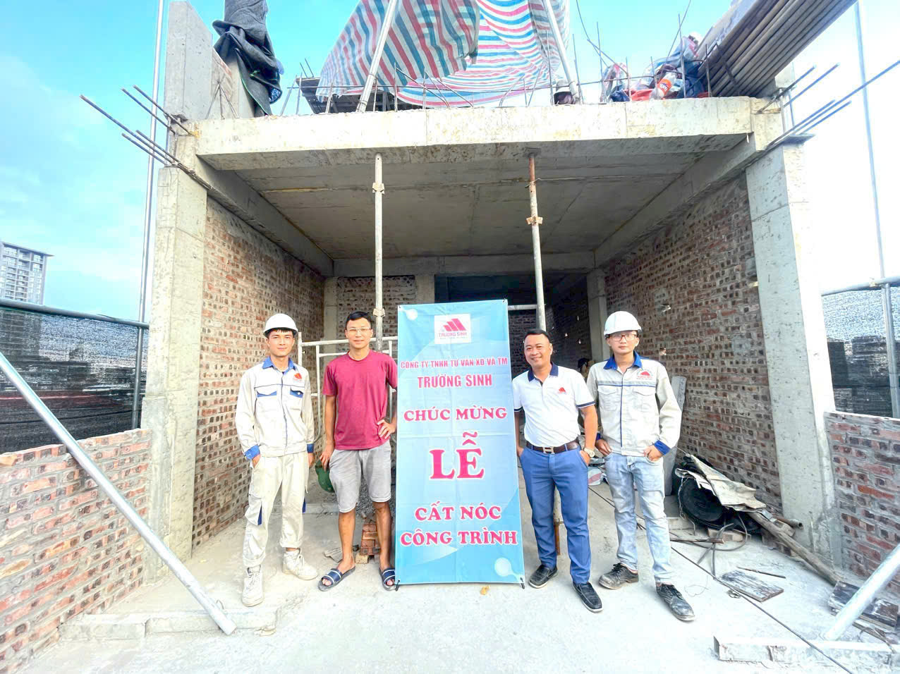 cất nóc  công trình