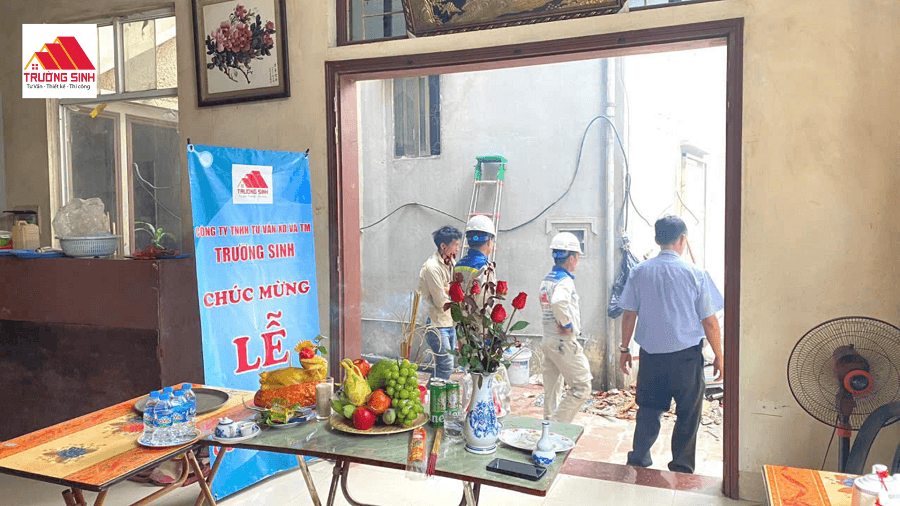 Có thể mượn tuổi của người thân quen để thực hiện nghi lễ động thổ