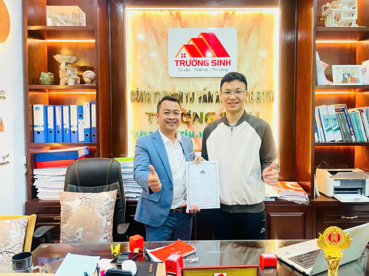 ký  kết  hợp đồng  xây nhà